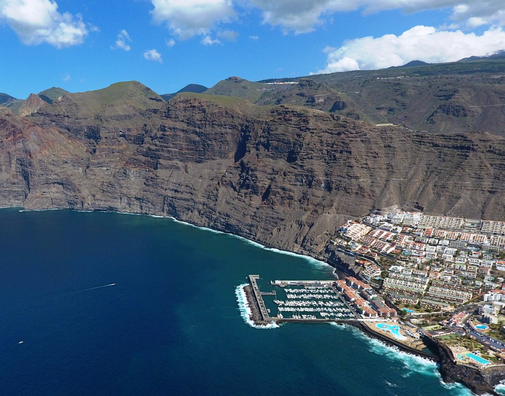 Los Gigantes Marina Acantilados de Los Gigantes Santa Cruz de